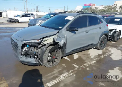 2021 Hyundai Kona Night z USA, uszkodzony, nr VIN KM8K63A56MU701929